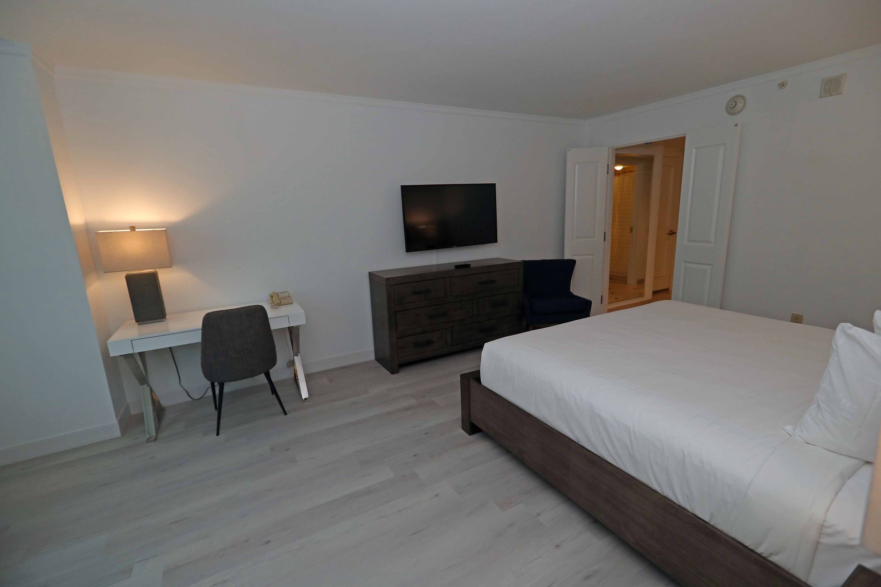 Showboat Hotel is renting luxury apartments